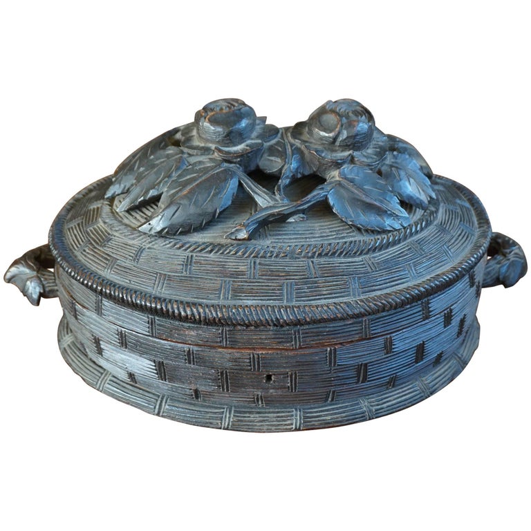 Rare & Hand-Carved Ratan Basket Design Black Forest Jewelry Box with Lock & Key For Sale