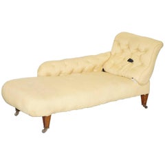 Original Period Howard & Sons Fully Stamped with Castors Chaise Lounge Daybed