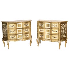 Paire de commodes italiennes de style Louis XV