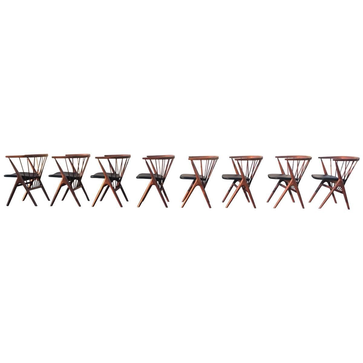 Helge Sibast Set of Eight Teak Chairs with Leather Seat Model N°8