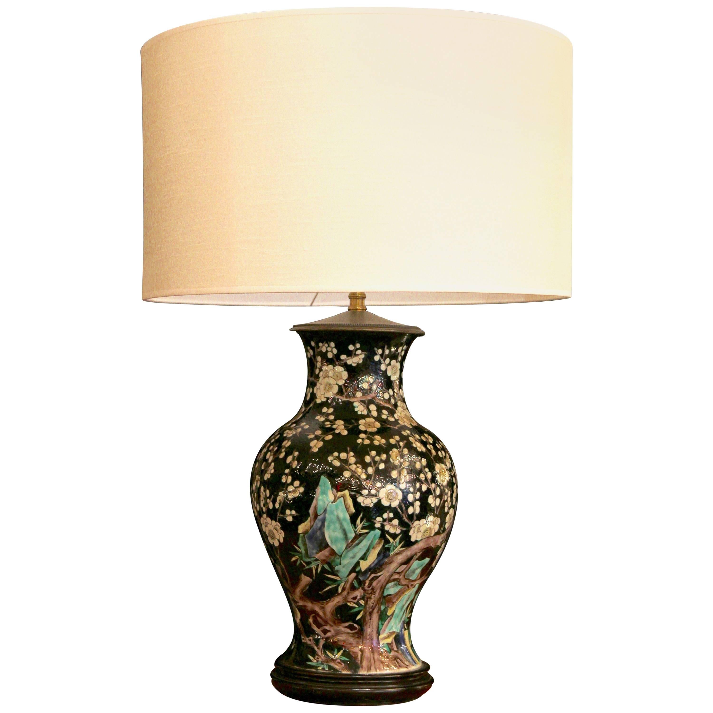 Chinese Vase Mounted in Lamp, Gilded Bronze, 19th Century Chinese Artwork For Sale