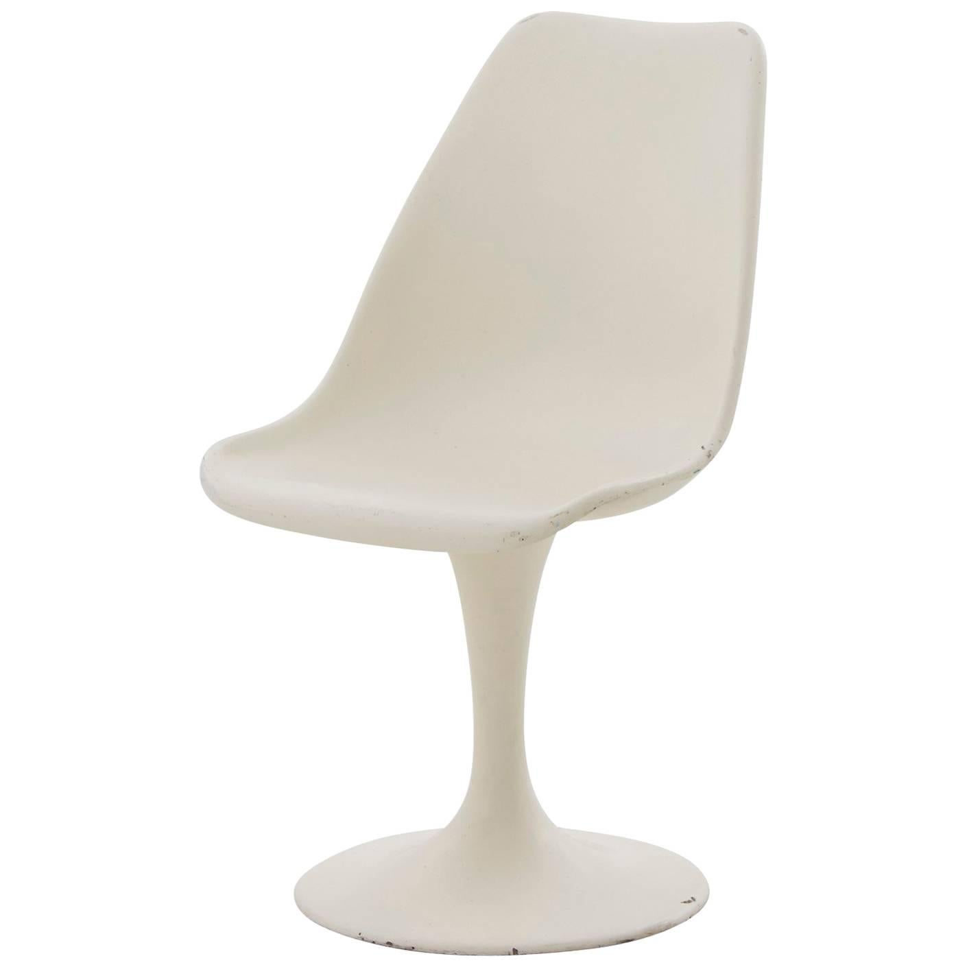 Eero Saarinen Chair