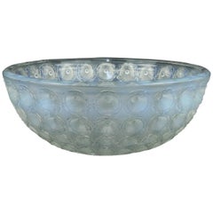 Lalique Opalescent and Frosted Glass "Nemours" Early Post War Bowl