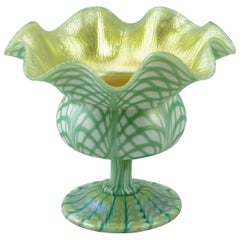 Quezal Floriform Fishnet and Zipper Decorated Compote