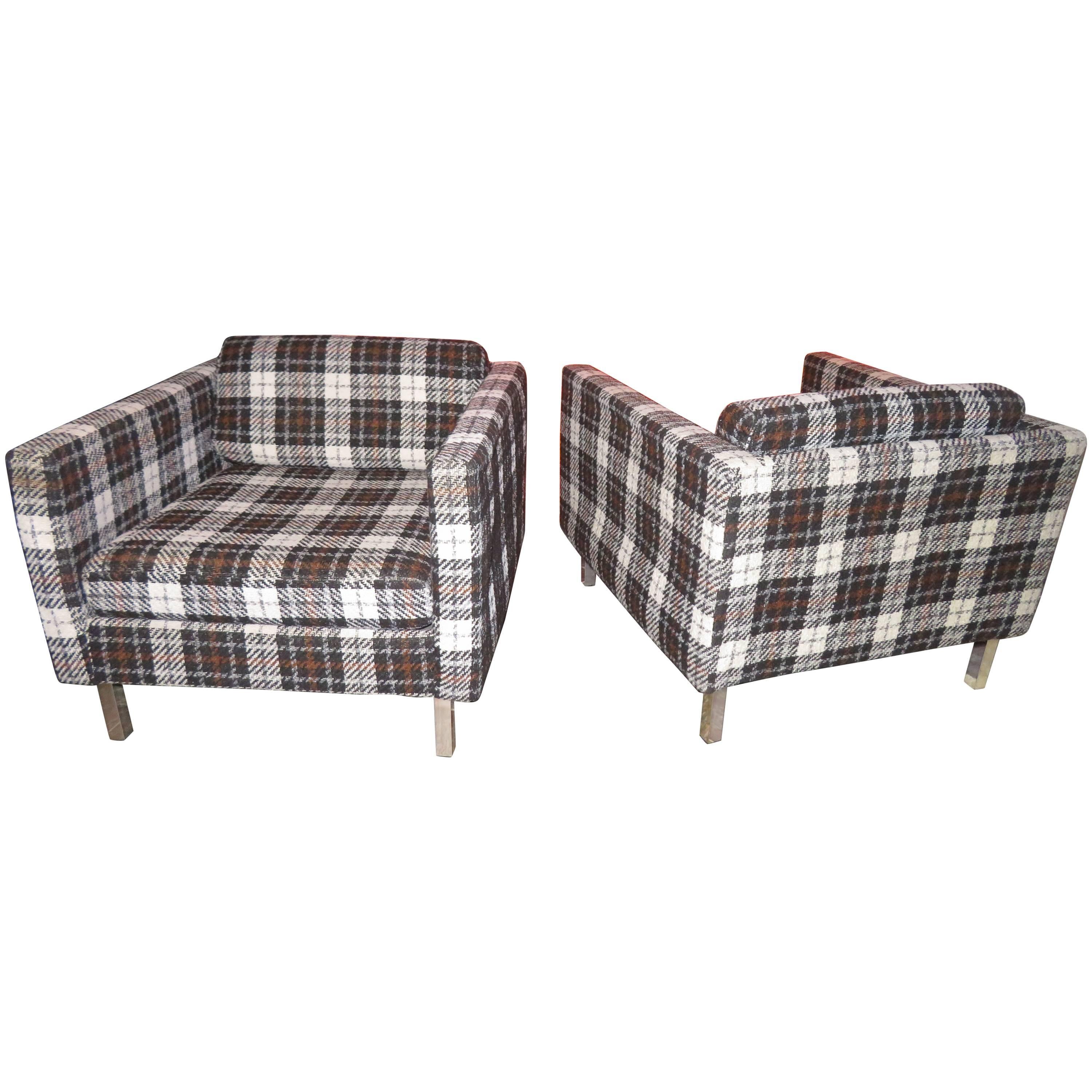 Handsome Pair of Milo Baughman Style Plaid Chrome Cube Lounge Chairs For Sale