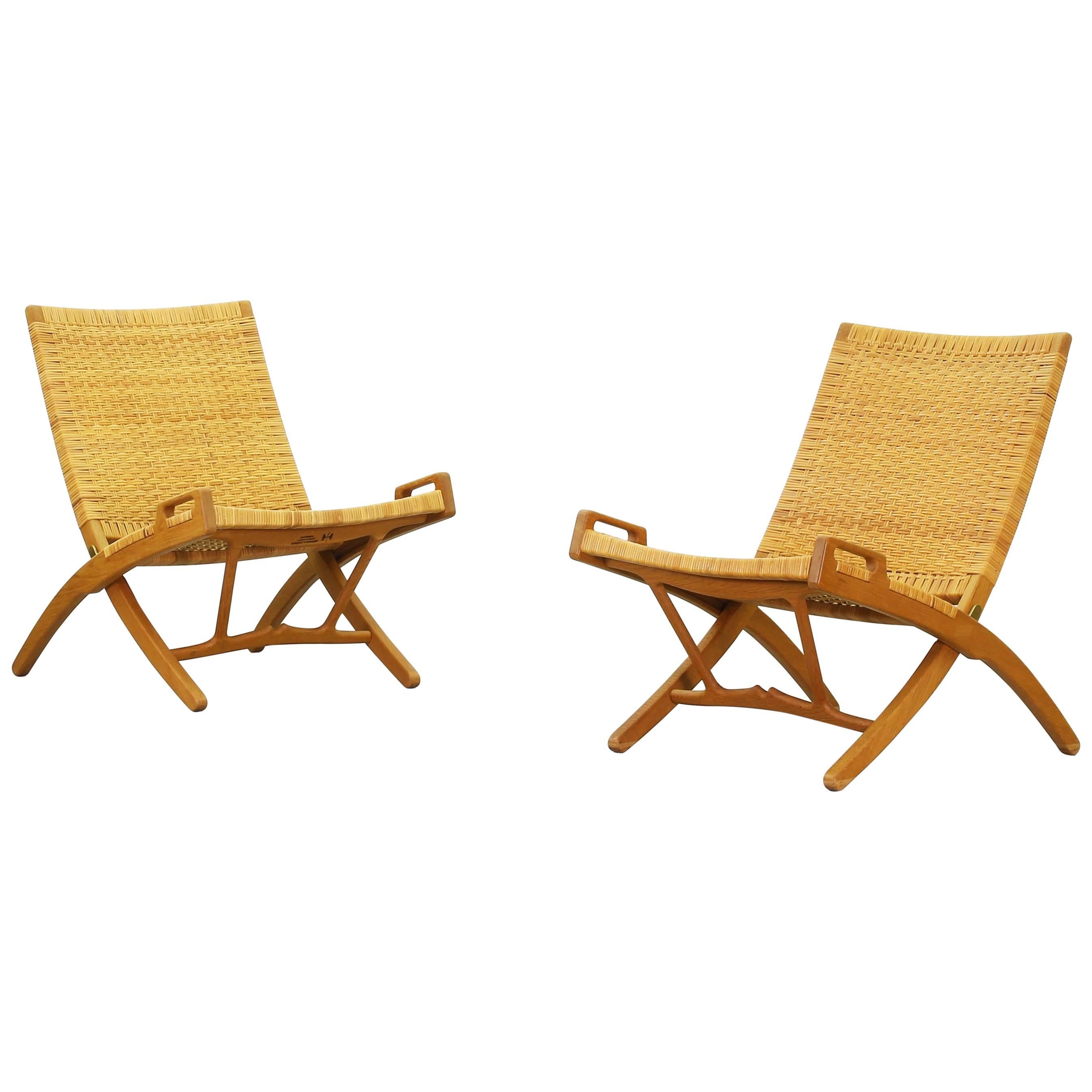 Pair of Folding Lounge Chairs by Hans J. Wegner for Johannes Hansen