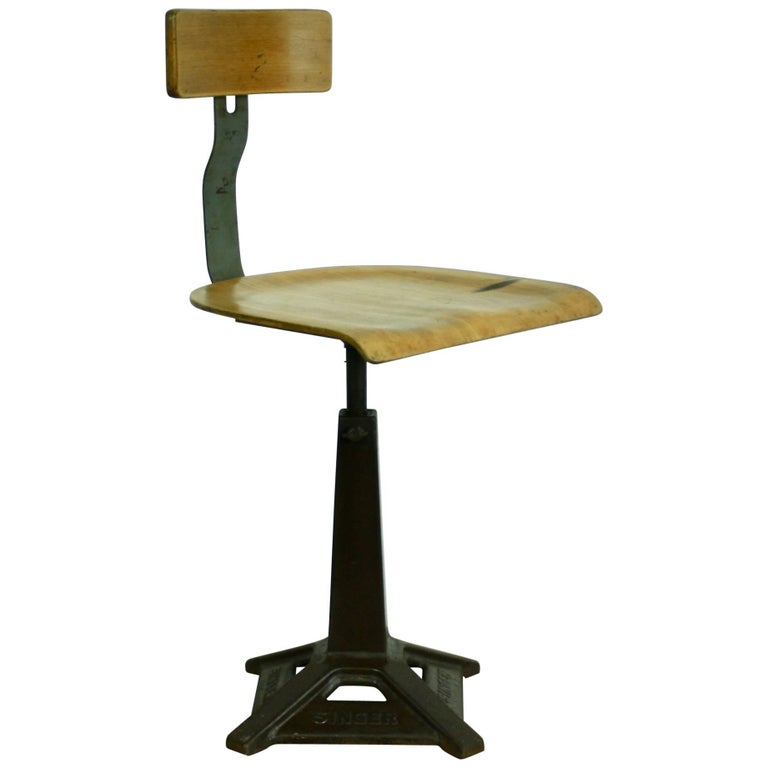 Vintage Industrial Singer Sewing Factory Chair For Sale at 1stDibs