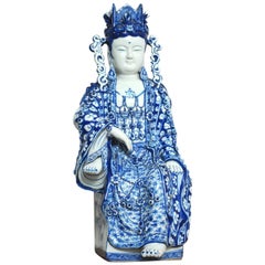 Vintage Chinese Blue and White Porcelain Guanyin from Fujian Provence