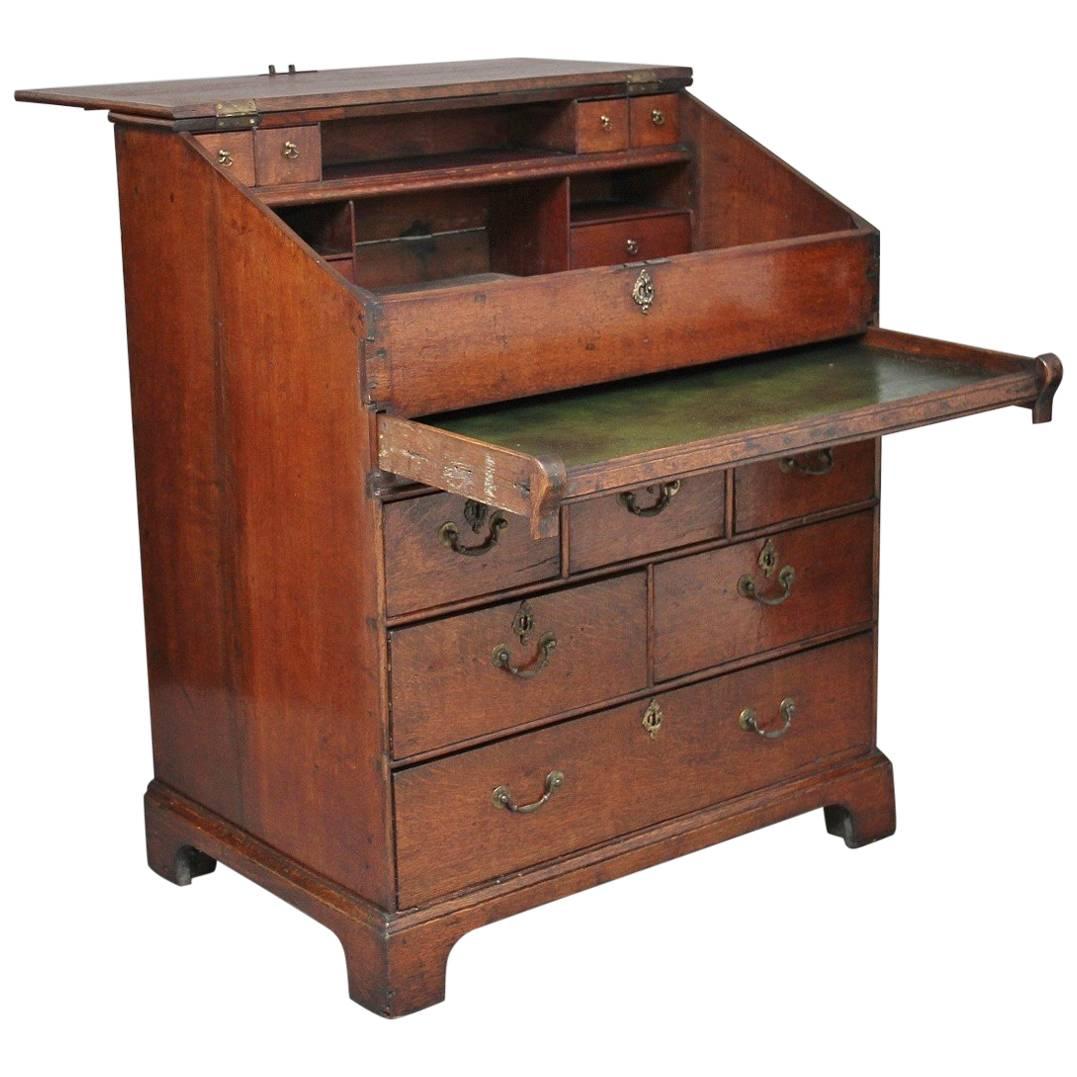 18th Century Oak Maitre 'D' Stand or Desk