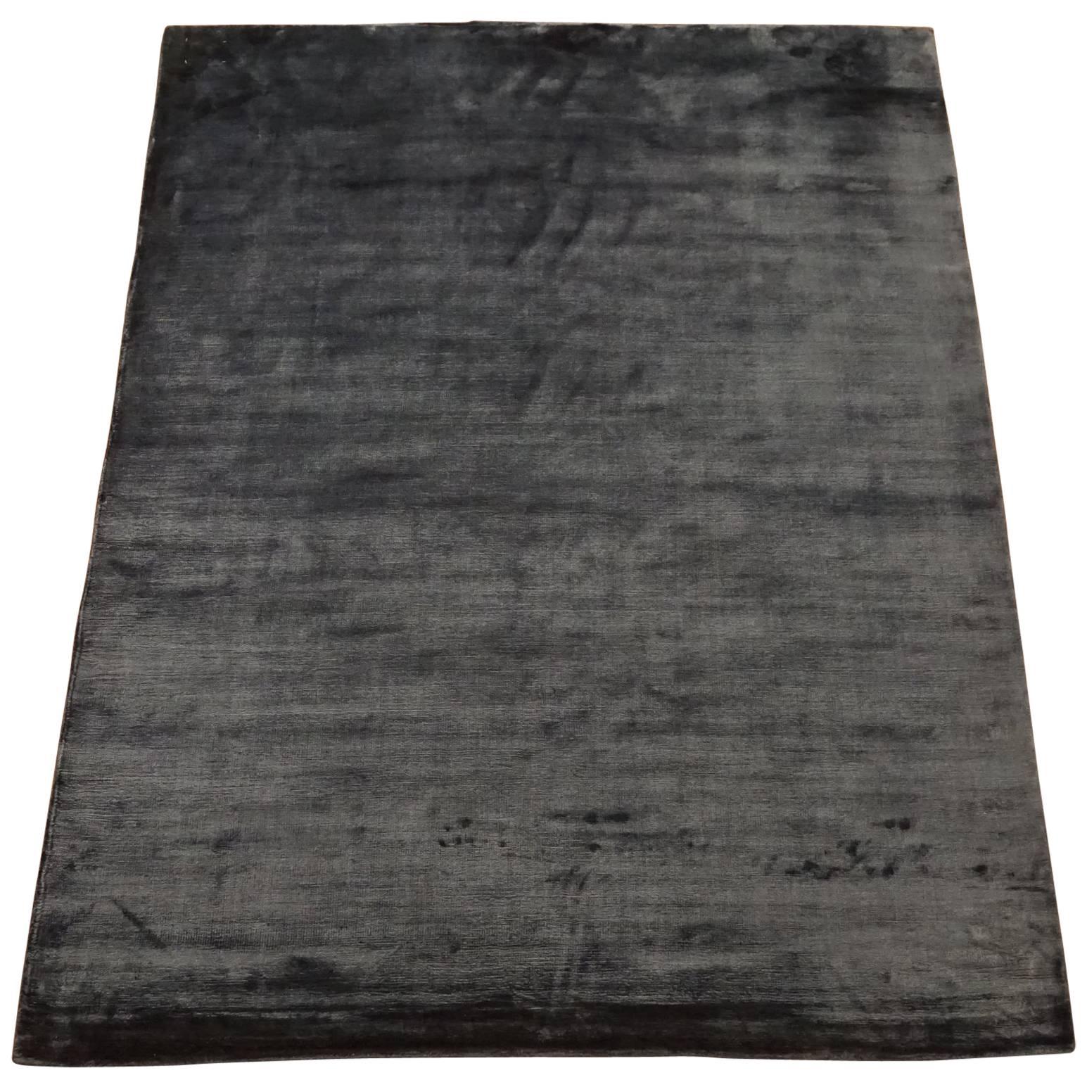 Solid Contemporary Bamboo Silk Area Rug For Sale