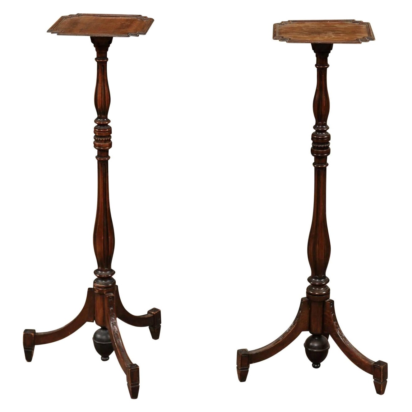 Pair of English George IV Style Mahogany Candle Stands, Late 19th/Early 20th C For Sale