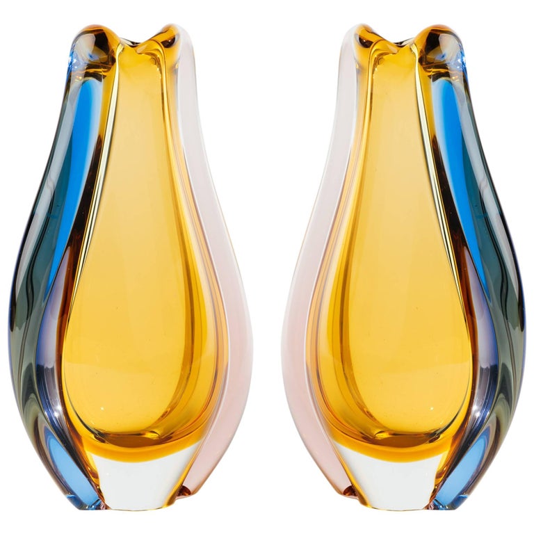 Pair Of Czech Republic Mid Century Modern Teardrop Gl Vases At Pair Of Czech Republic Mid Century Modern Teardrop Gl Vases For