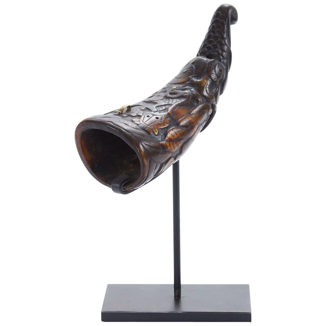 Late 19th Century Hand-Carved ritual 'Thun Rwa'  Horn with Gold Inlay For Sale