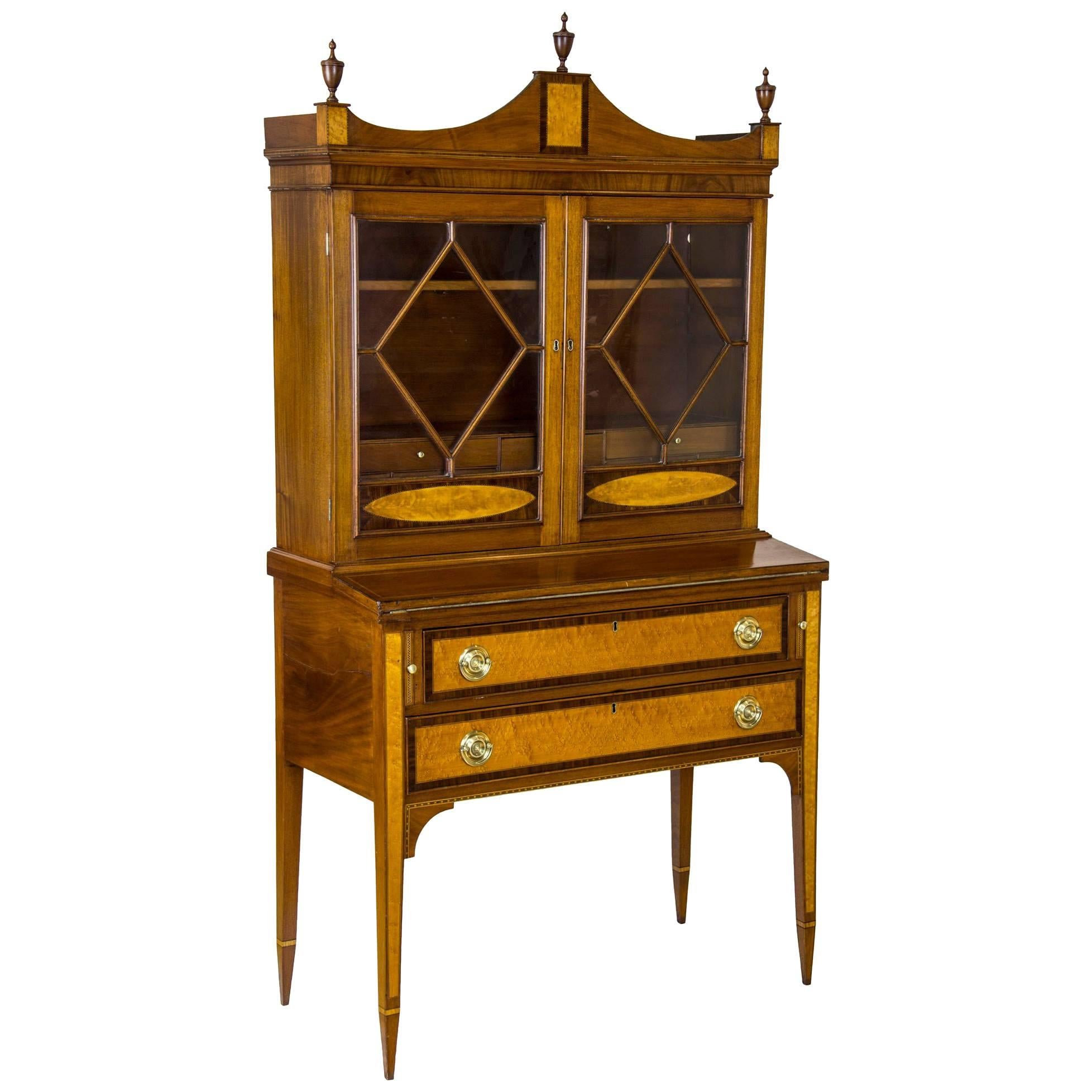 Federal Hepplewhite Inlaid Secretary/Desk and Bookcase/ New Hampshire For Sale
