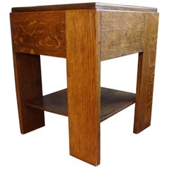 Antique 1920s Solid Tiger Oak Art Deco, Mission Style End Table or Occasional Table