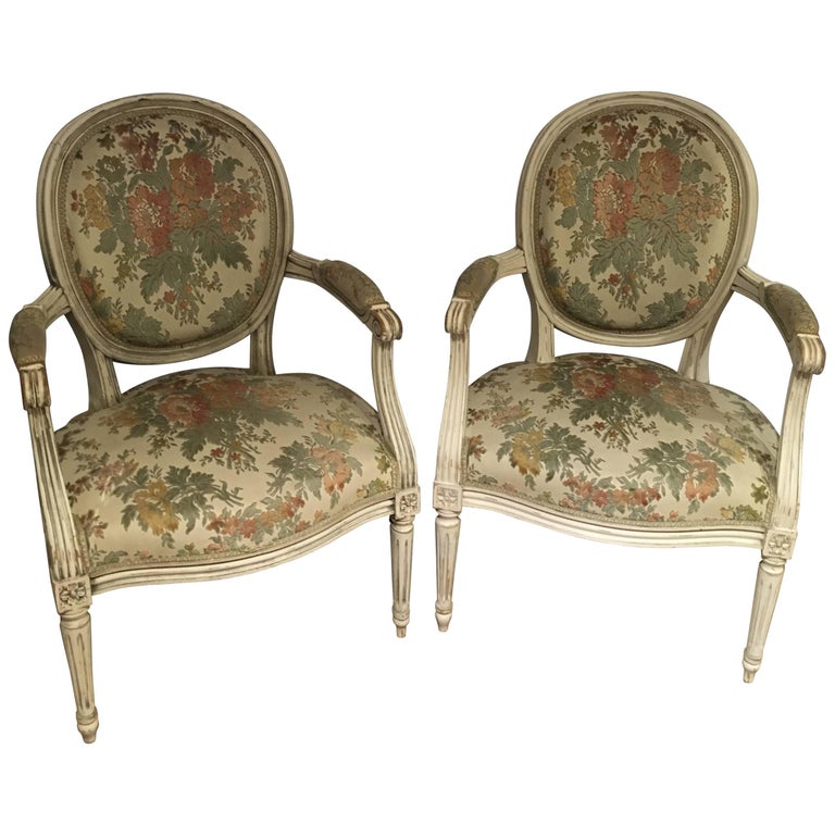 Pair Of Antique French Tufted Salon Chairs At 1stdibs Pair of Salon Chairs - Pair Of Antique French Tufted Salon Chairs At 1stdibs