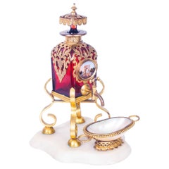 19th Century French Ruby Glass and Ormolu-Mounted Scent Bottle