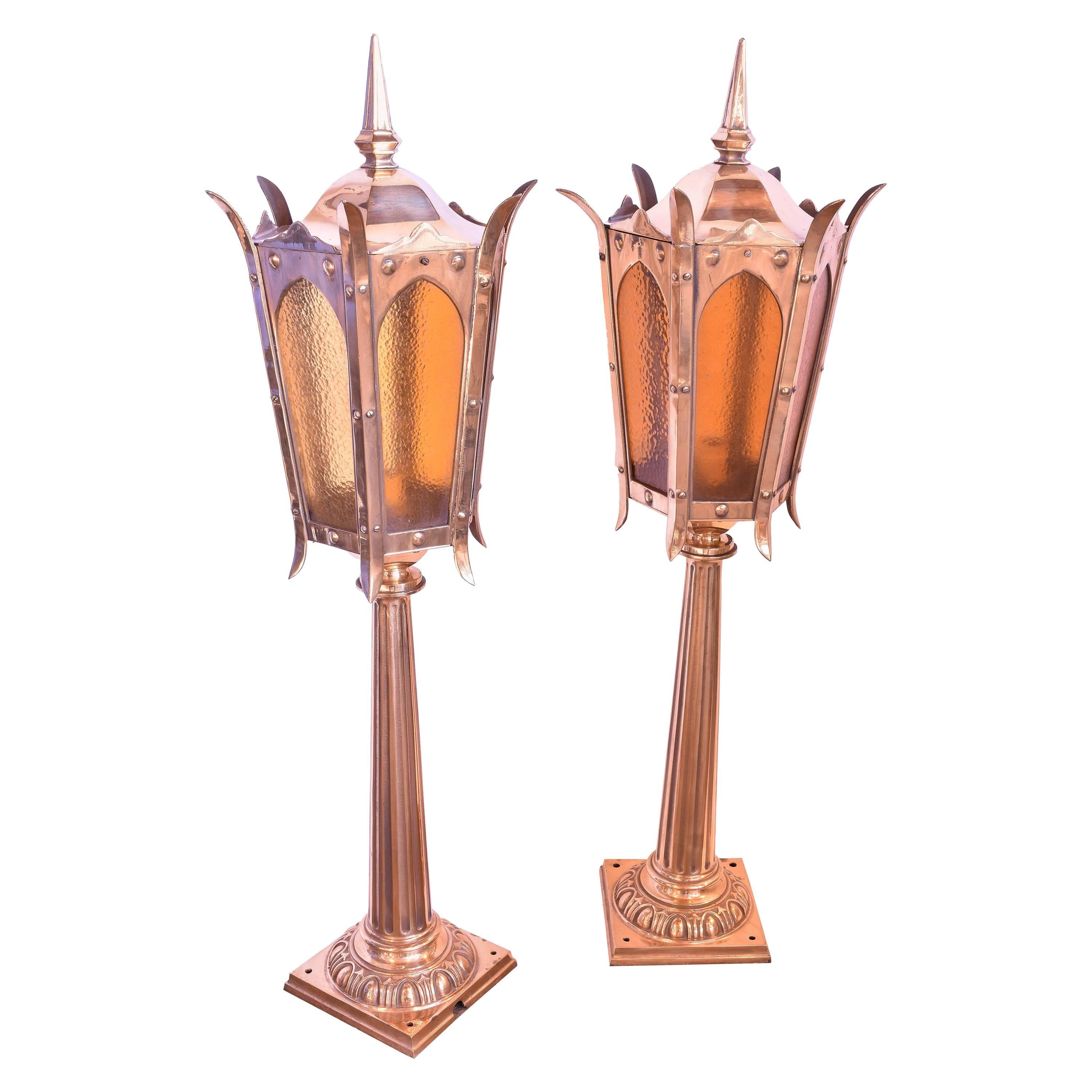 Cast Bronze Amber Lantern with Fluted Post