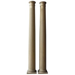 Paire de colonnes néoclassiques en bois cannelé