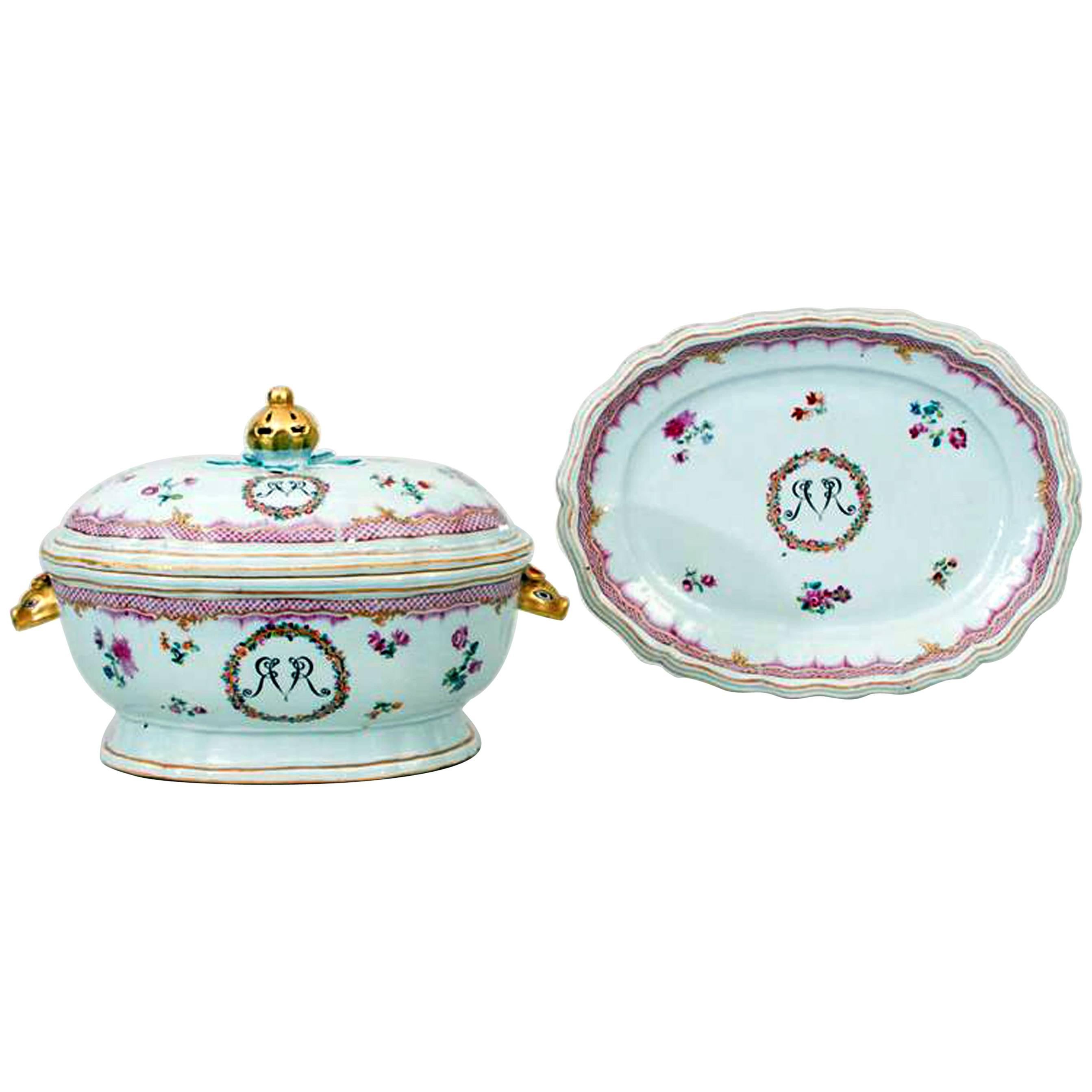 Chinese Export Swedish-market Porcelain Soup Tureen, Cover and Stand, circa 1775