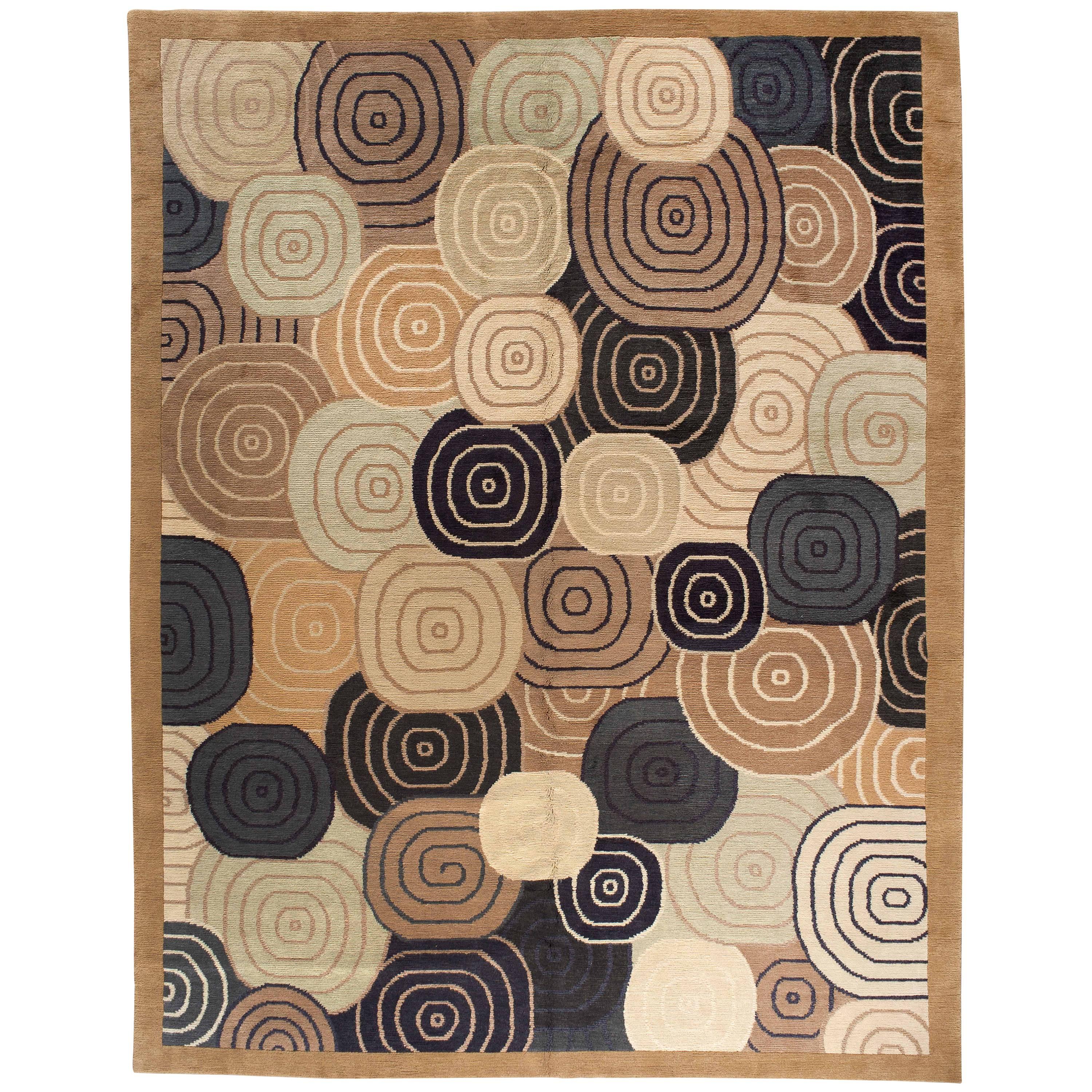 Black and Gold Swirl Design Rug For Sale