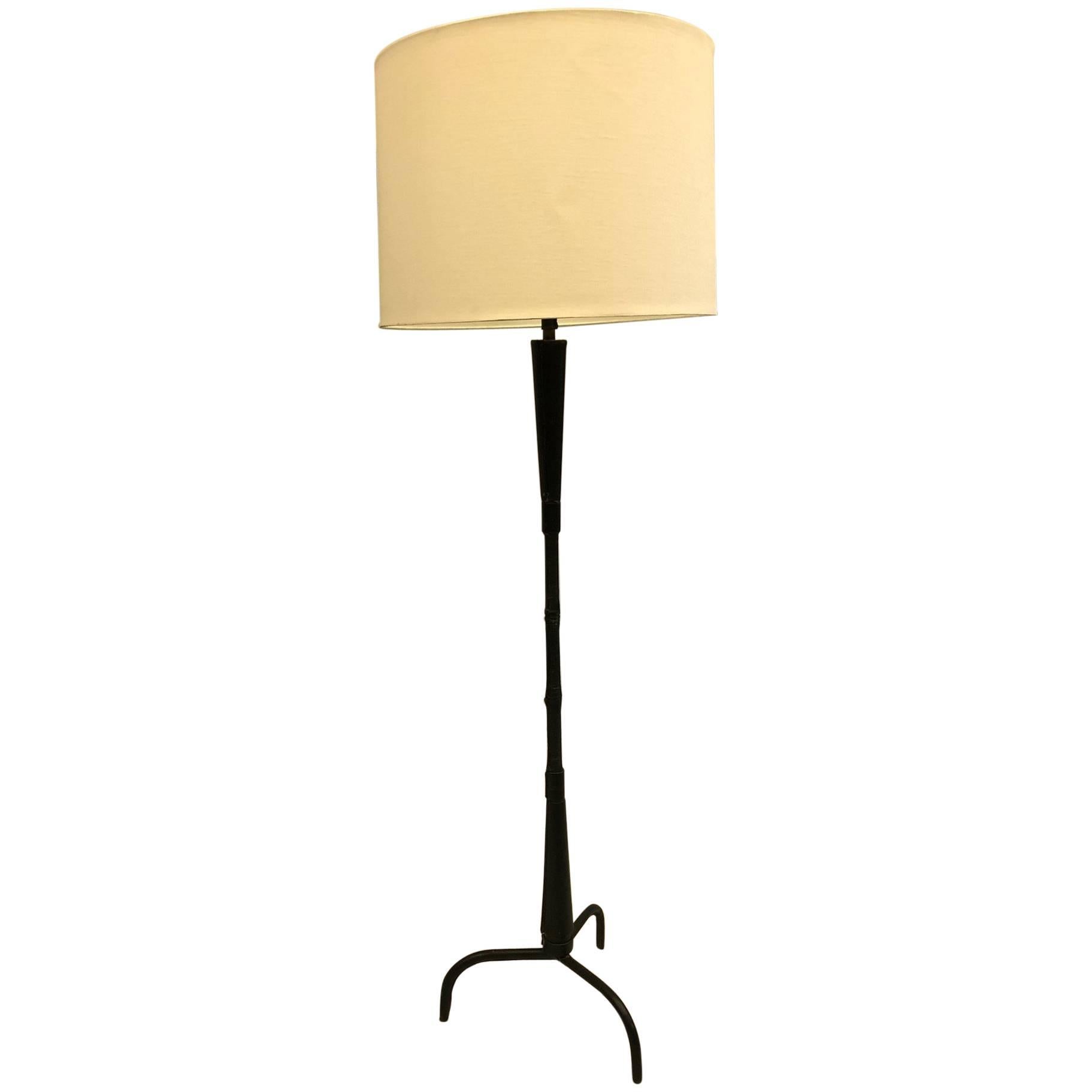 Lampadaire français en cuir cousu à la main, style mi-siècle moderne, Jacques Adnet en vente