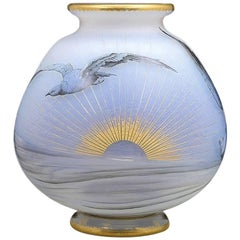 French Art Nouveau "Seagull" Cameo Glass Vase by Daum Nancy