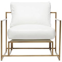 Sillón de cuero blanco y latón antiguo