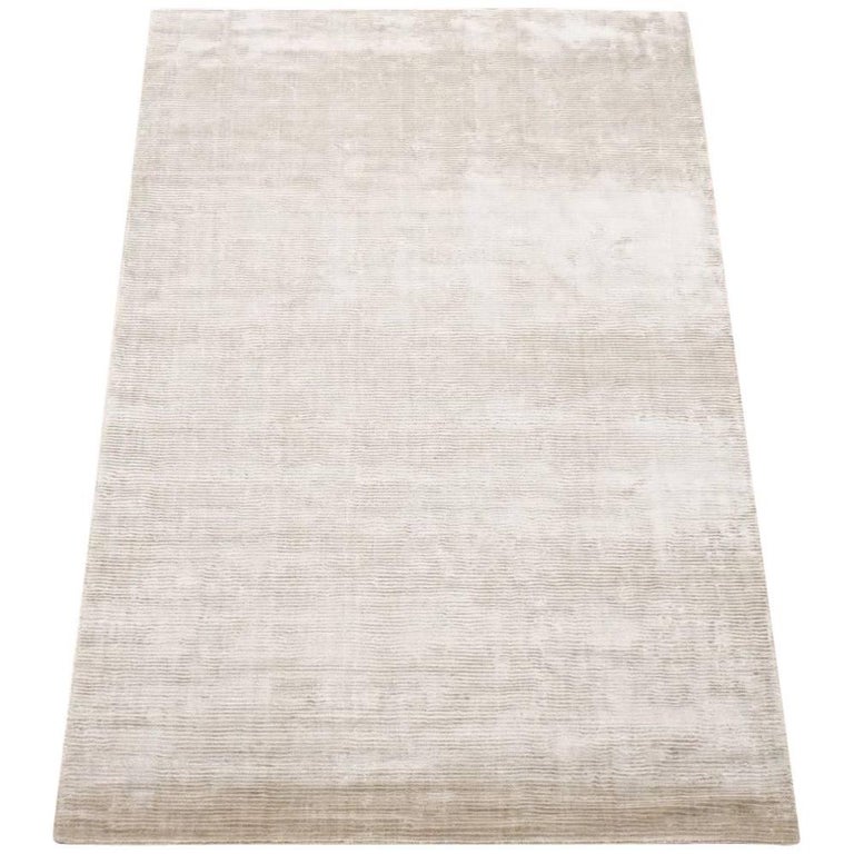 Solid Contemporary Bamboo Silk Area Rug
