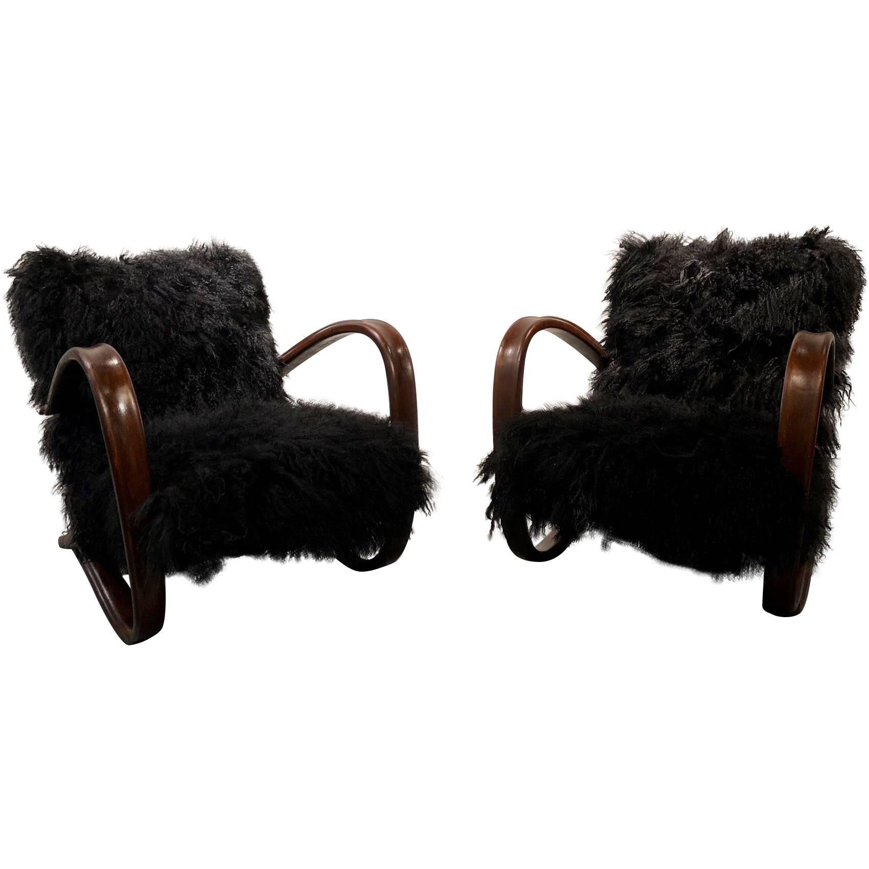 Pair of Jindrich Halabala Cantilever Armchairs in Bentwood and Black Sheepskin