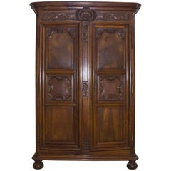 Armoire française du 19ème siècle de style Louis XIV en noyer, vers 1820