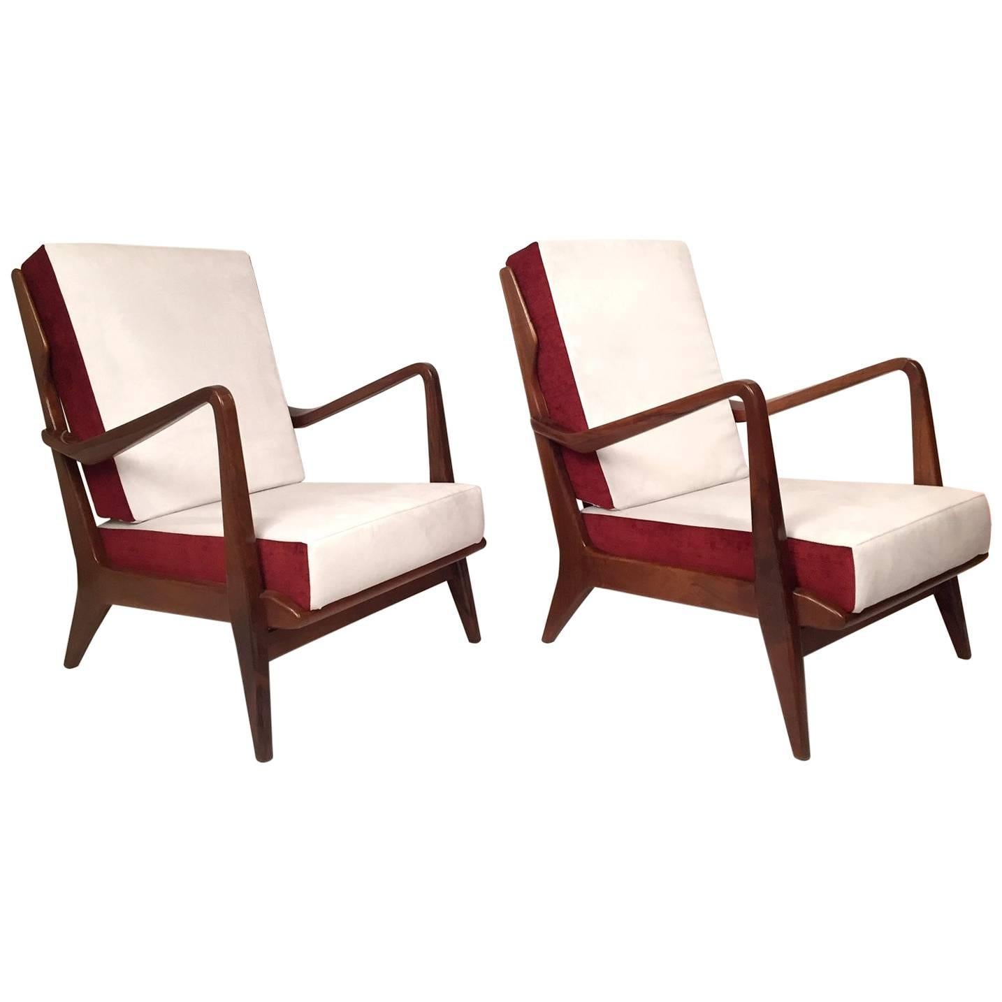 Pair of Gio Ponti Walnut Chairs Model No 516 for Cassina, 1950s