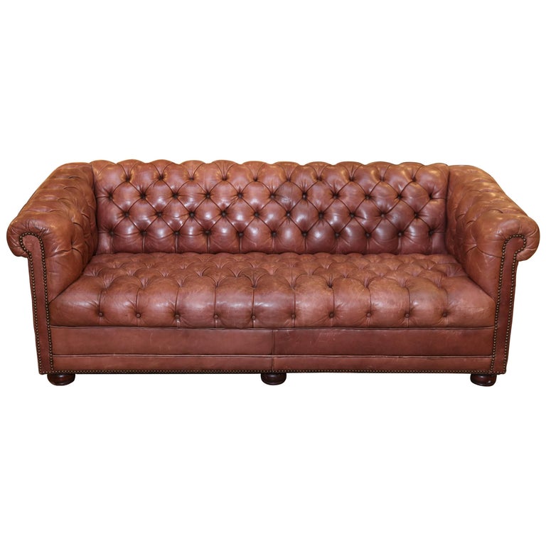 Leather Chesterfield Fainting Sofa by George Smith at 1stdibs Leather Chesterfield Fainting Sofa by George Smith at 1stdibs