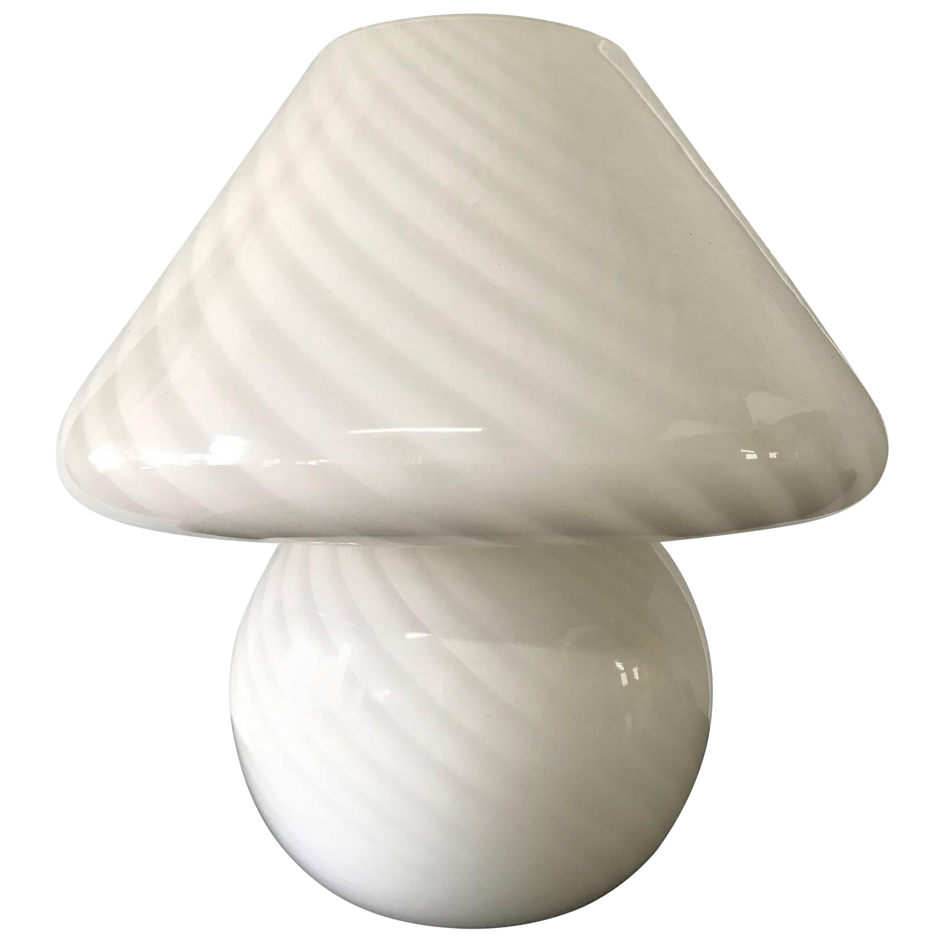 Vetri Murano White Mushroom Lamp