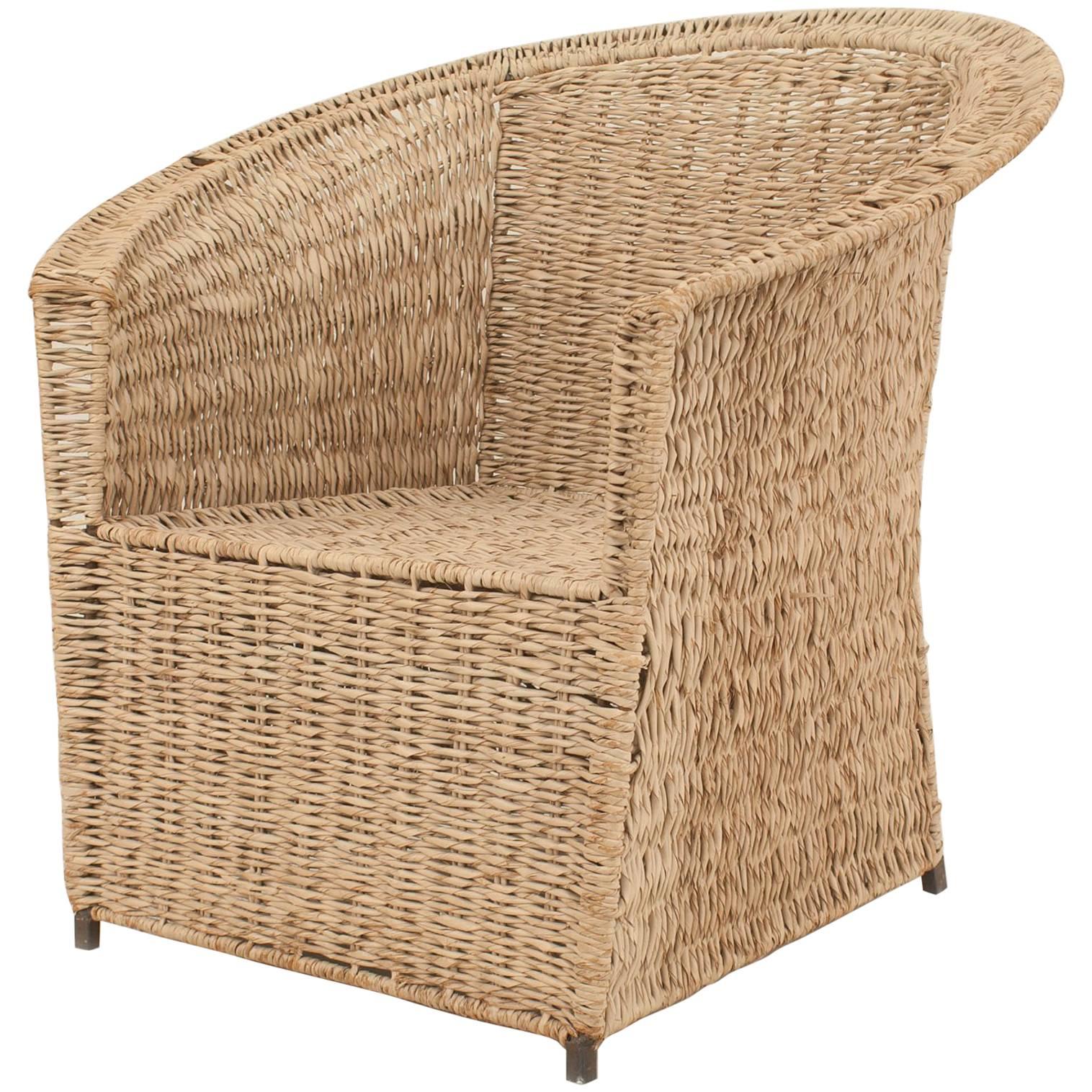 Sillón americano de ratán natural de mediados del siglo XX con forma de bañera