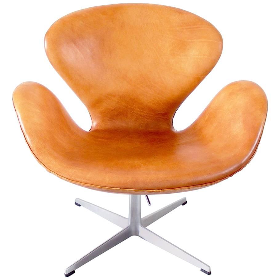 Early Edition Swan Chair by Arne Jacobsen for Fritz Hansen, Denmark, 1967