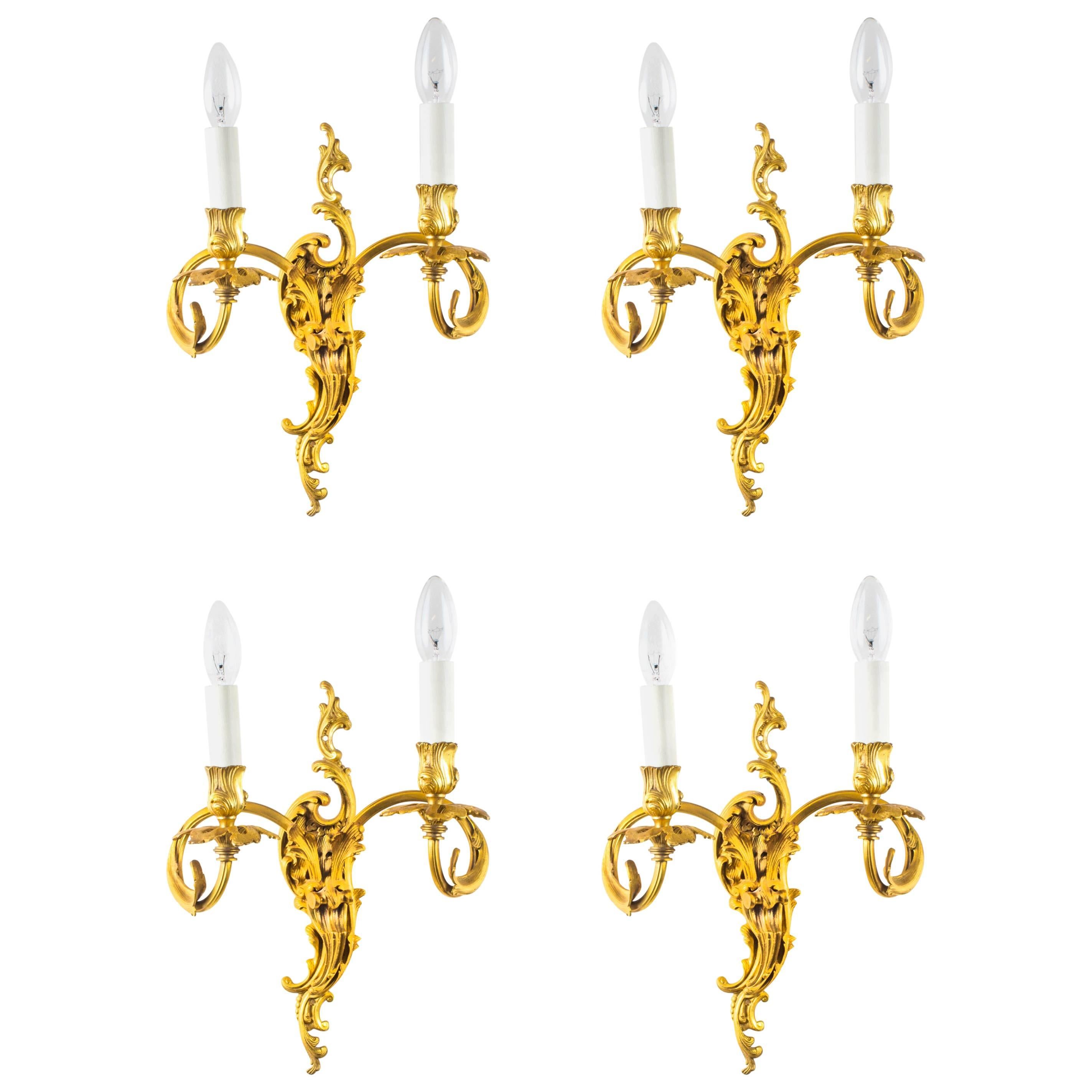 Early 20th Century Set of Four Gilded Bronze Rococo Ormolu Wall Lights