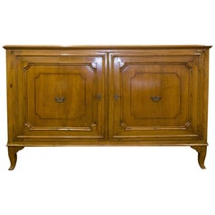 Credenza de madera de cerezo del norte de Italia del siglo XVIII, hacia 1780