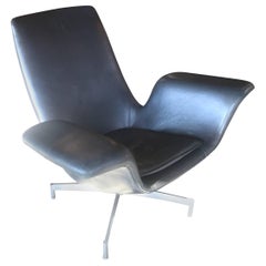 Leather "Dialogue" Lounge Chair by HBF Furniture