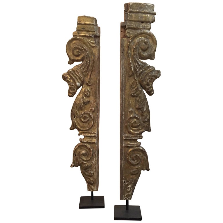 Antique Gold Leaf Pair of Carved Fragments For Sale at 1stdibs