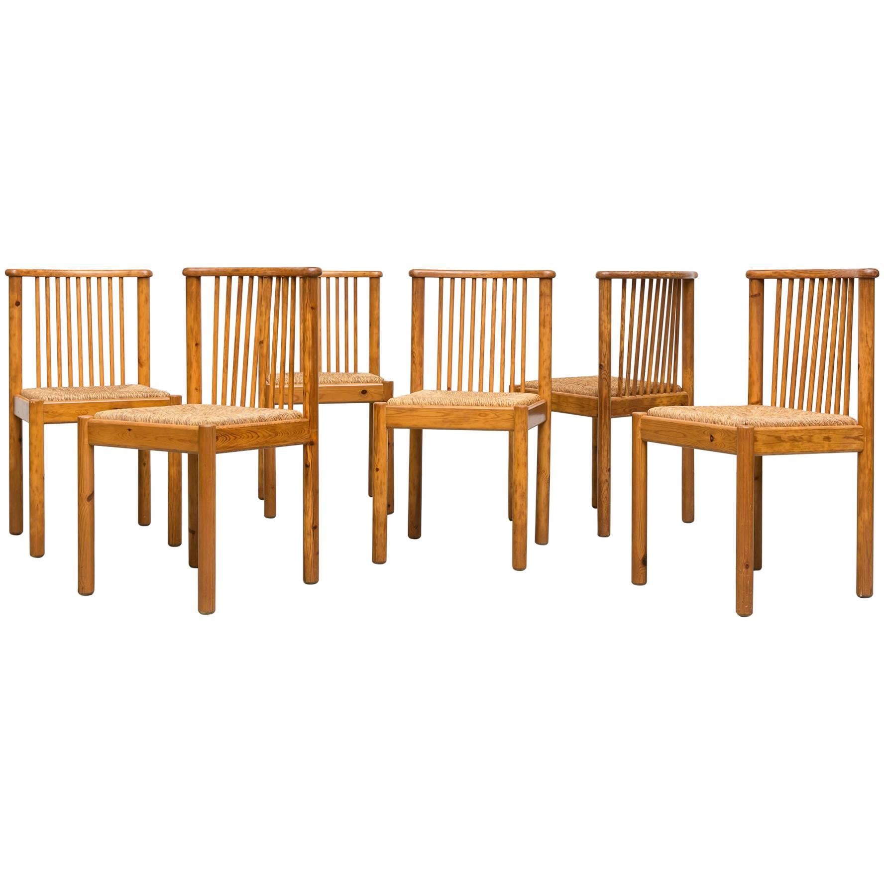 Set of 4 Mid-Century Pine Spindle Back and Rush Chairs