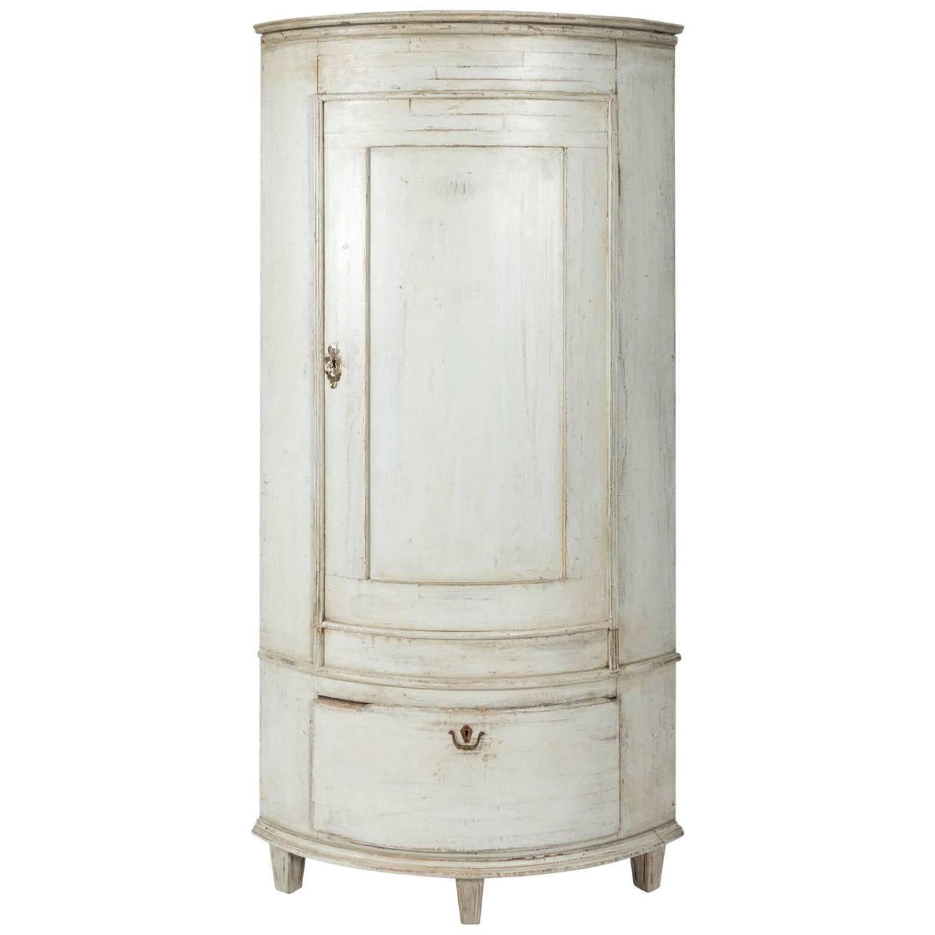 Early 19th Century Gustavian Corner Cabinet For Sale