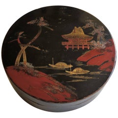 Japanese laquered Papier Mâché Circular Lidded Box Hand-Painted, circa 1910