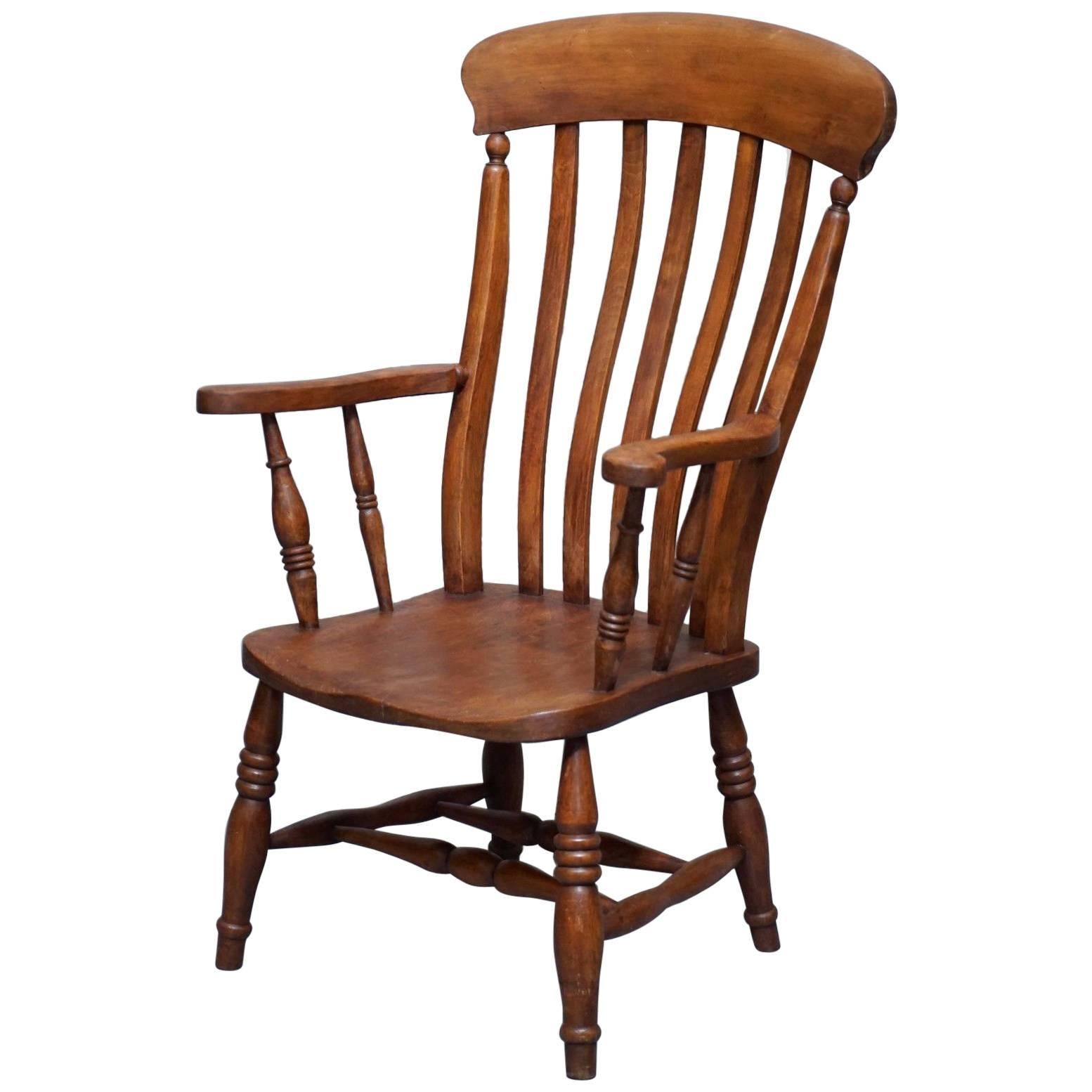 Rare English Elm Victorian, circa 1890 Windsor Stick Lath Back Chair Armchair