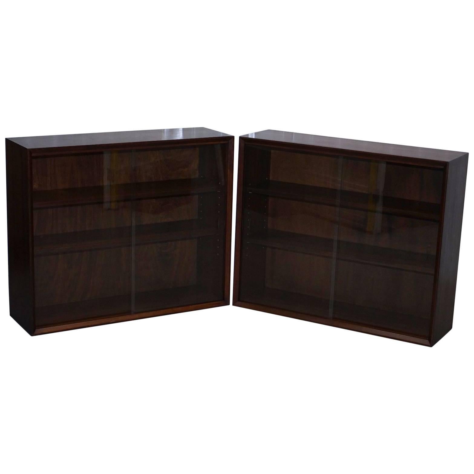 Pair of Herbert E Gibbs Furniture 1960s Mahogany Sliding Galls Doors Bookcases