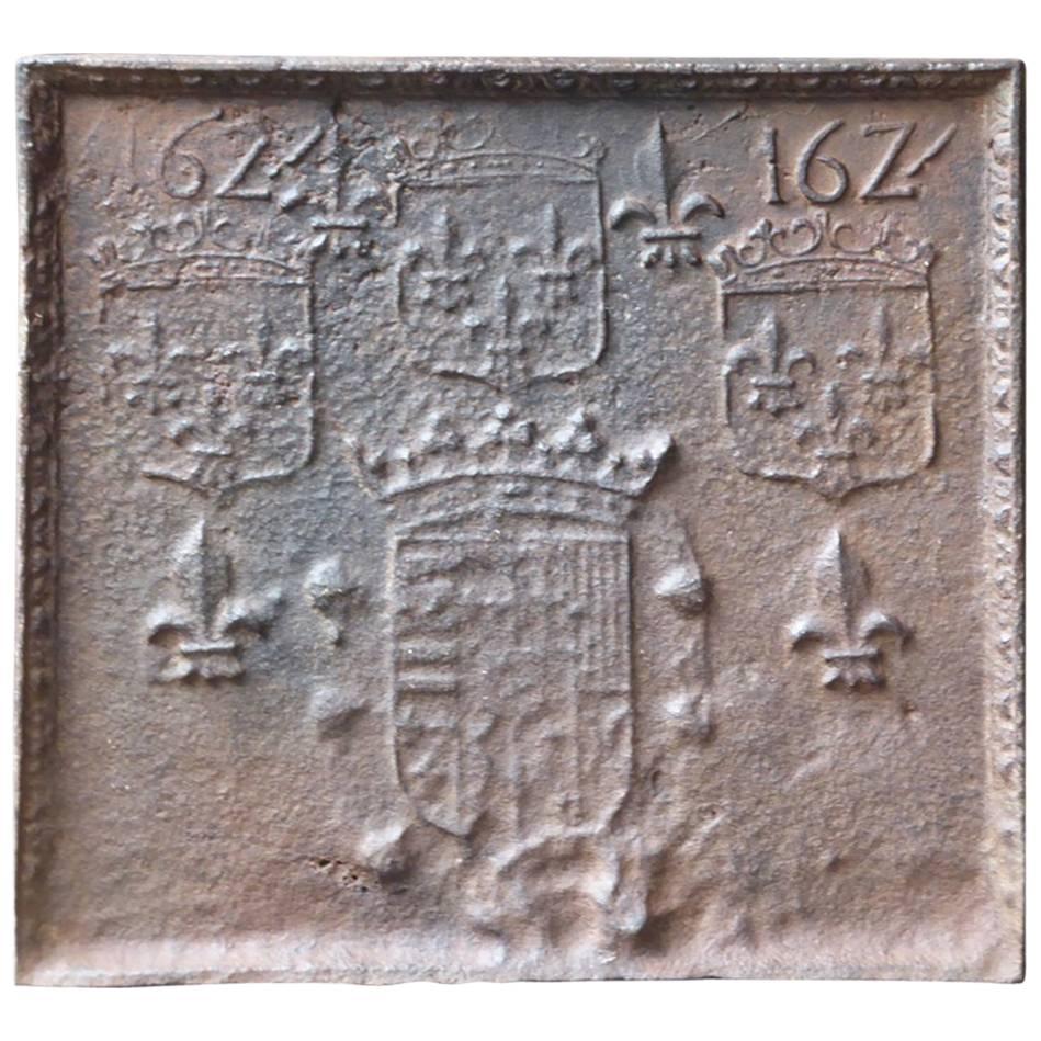 Plaque de cheminée / dosseret "armoiries de France" du 17e siècle en vente