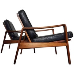 Pair of Model 30 Lounge Chairs by Arne Wahl Iversen for Komfort