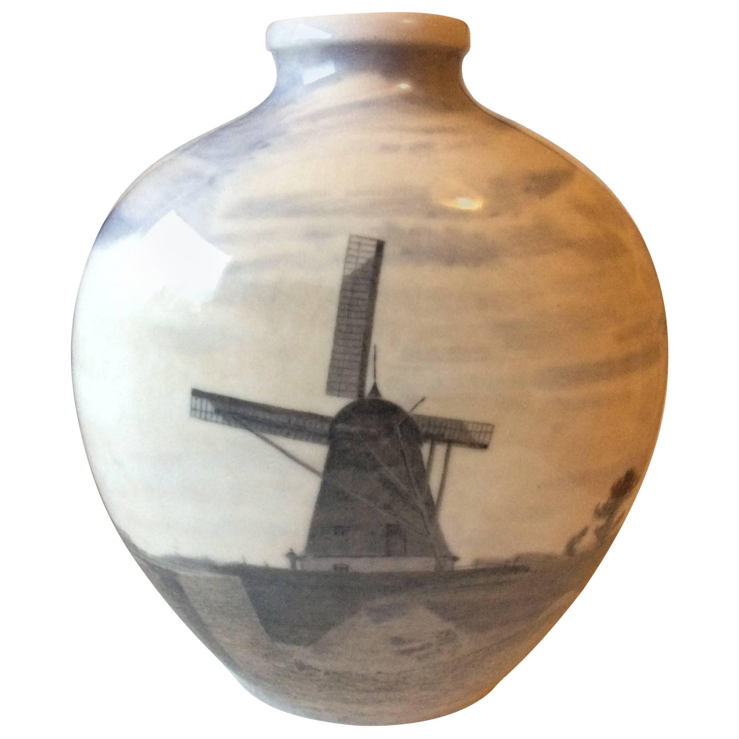 Royal Copenhagen Unique Vase by Karl Sørensen from November 14th 1923 For Sale