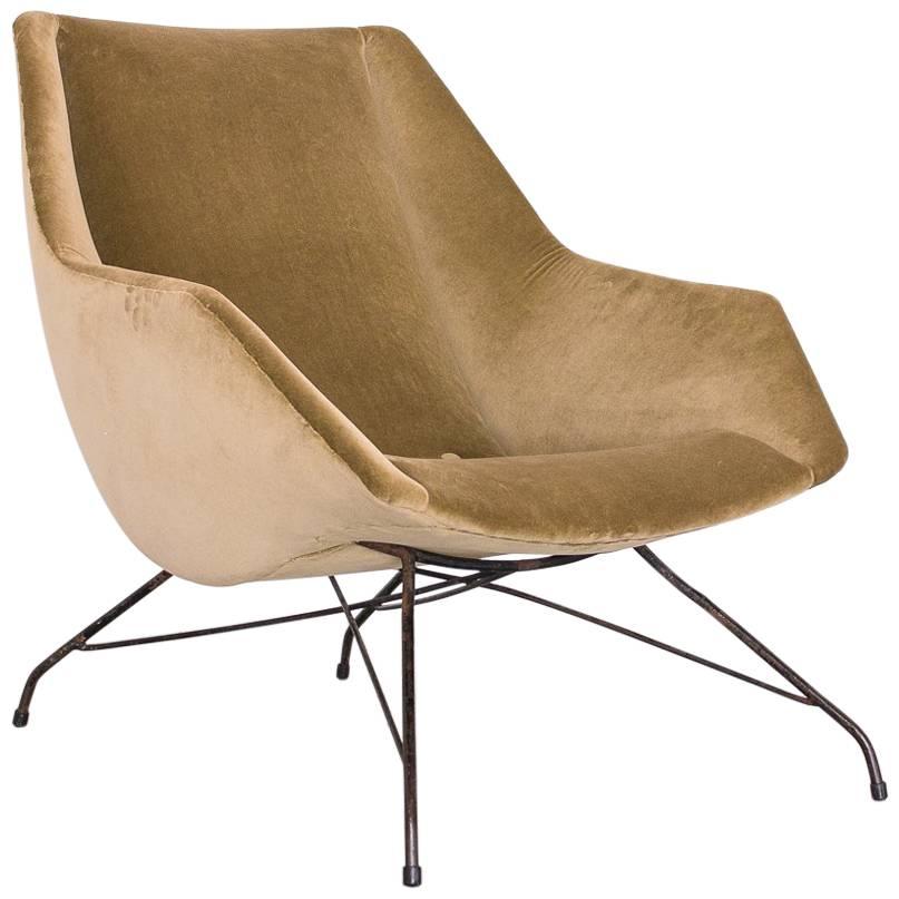 Martin Eisler & Carlo Hauner Lounge Chair in Iron and Velvet, Brazil, 1950s