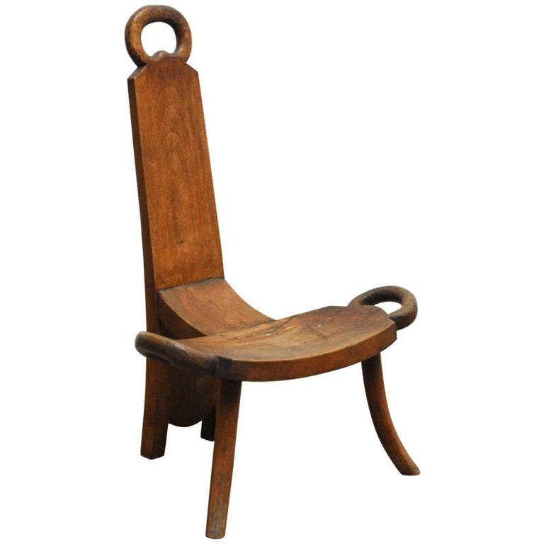 chaise d'accouchement sculptée anglaise du 19ème siècle sur 1stDibs